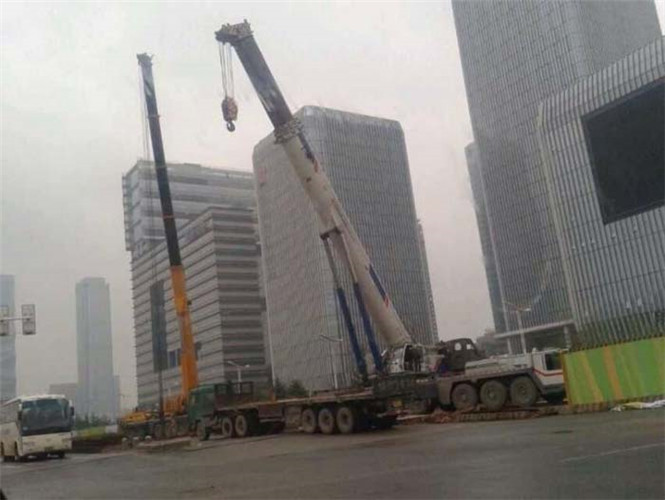 广元市“自动找平”—— 吊车的 “平地神器” 技术